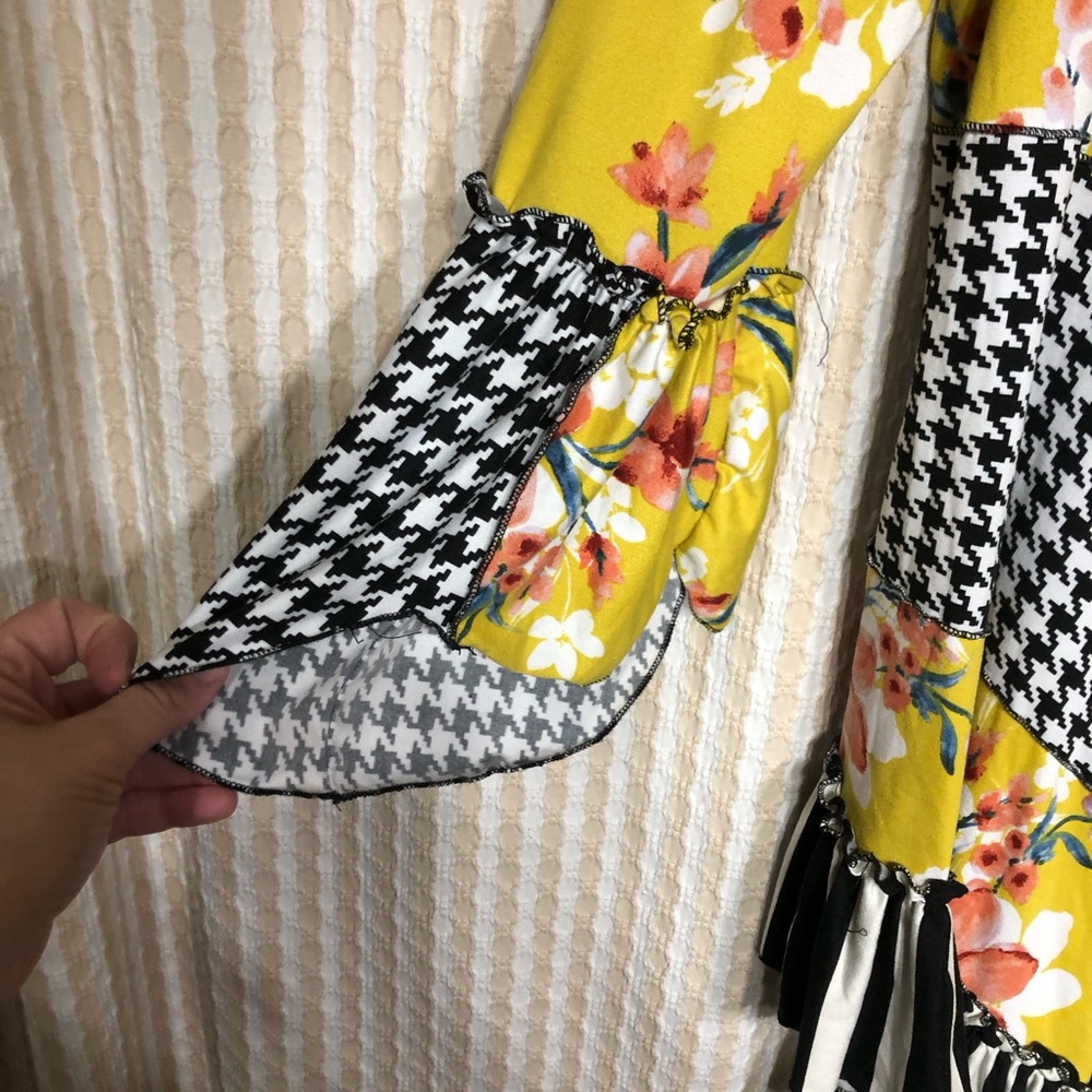 Floral and Houndstooth Ruffle Dress with tie - Picture 2 of 3